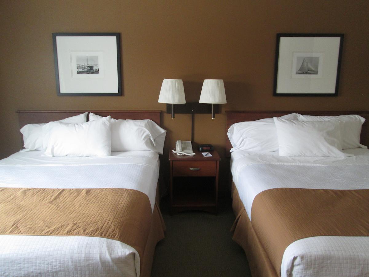 Americinn By Wyndham Charlevoix Extérieur photo