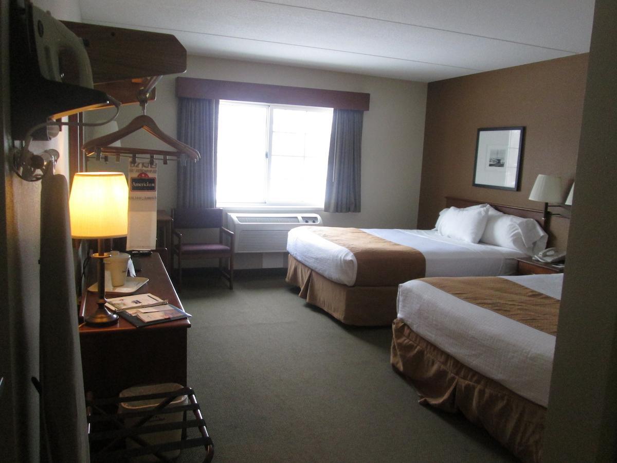 Americinn By Wyndham Charlevoix Extérieur photo